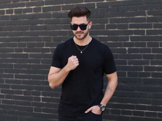 How to Choose the Perfect Black T-Shirt for Your Style